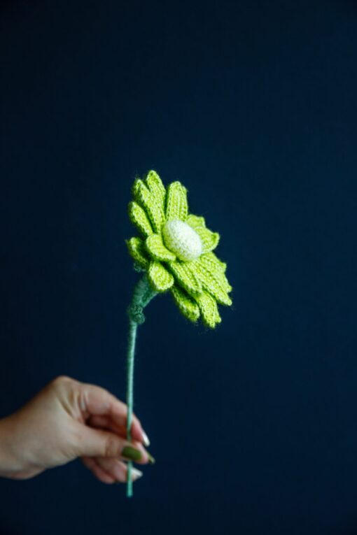 Crochet Lavender Daisy Flower - PDF Pattern with Free Video Tutorial