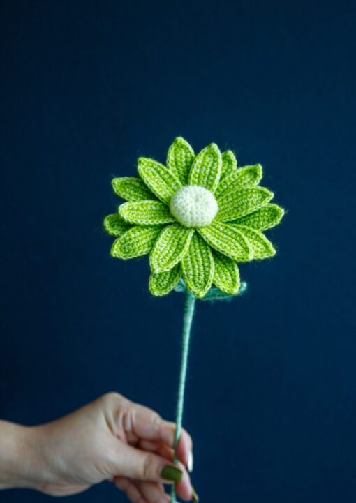 Crochet Lavender Daisy Flower - PDF Pattern with Free Video Tutorial